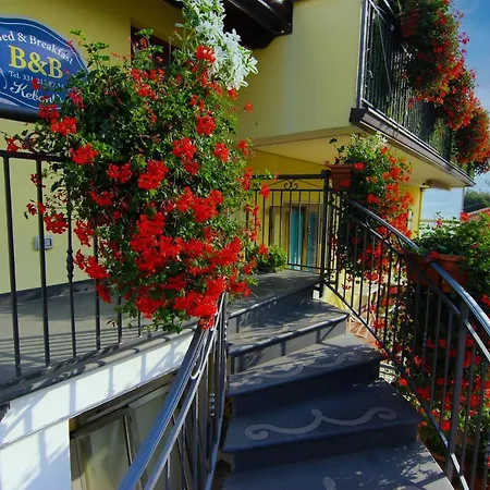 Kebonta Bed & Breakfast 4*