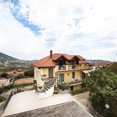 Kebonta أَجيرولا